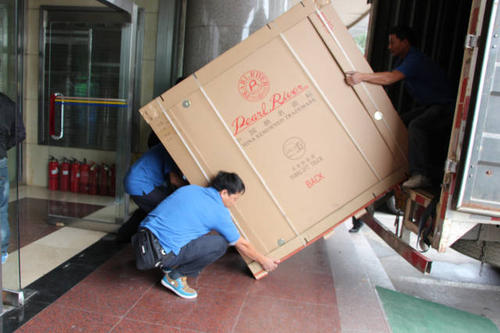 灵武钢琴贵重工艺品无忧运